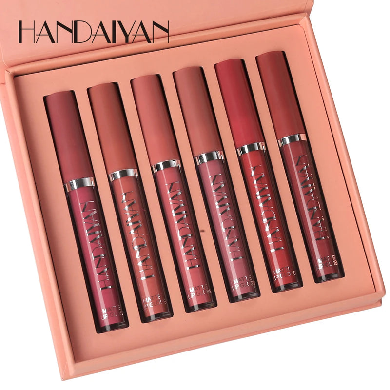 HANDAIYAN Conjunto de 6 Batons Líquidos  
Batons de longa duração com acabamento fosco, antiaderentes e resistentes ao desbotamento. Inclui brilho labial para versatilidade. Perfeito para um visual sofisticado e duradouro,